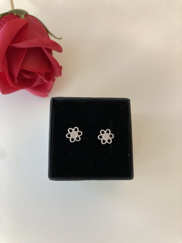 Cercei de argint model floare