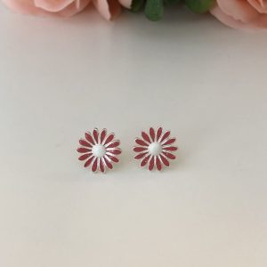 Cercei de argint 925, cu email alb si visiniu in forma de floricica
